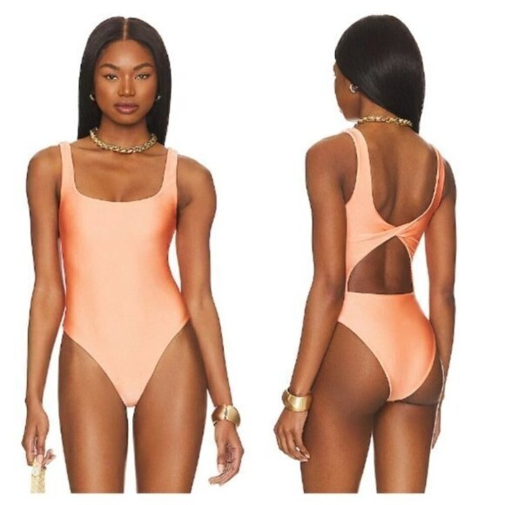 Tularosa Aminah One Piece - Pink Carnation